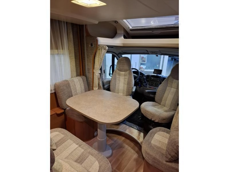 Chausson Sweet MAXI 670 130PK Hefbed Airco  foto: 16