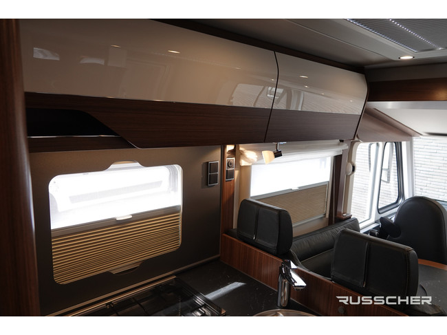Hymer BMC i 680 170Pk Automaat. | Levelsysteem | Maxxfan | Dakairco | Lithium accu foto: 9