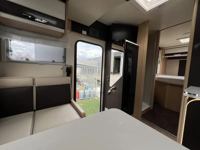 McLouis MC4 281 Queens-bed en hef-bed  foto: 21