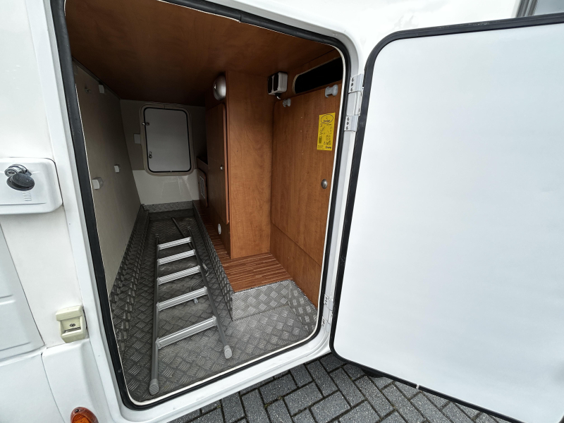 P.L.A. Camper Plasy 63 HP Dwarsbed/Hefbed/2016/6.2M  foto: 5