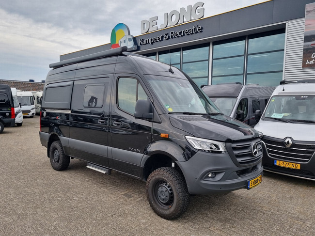 Hymer Grand Canyon S Mercedes 4WD foto: 2