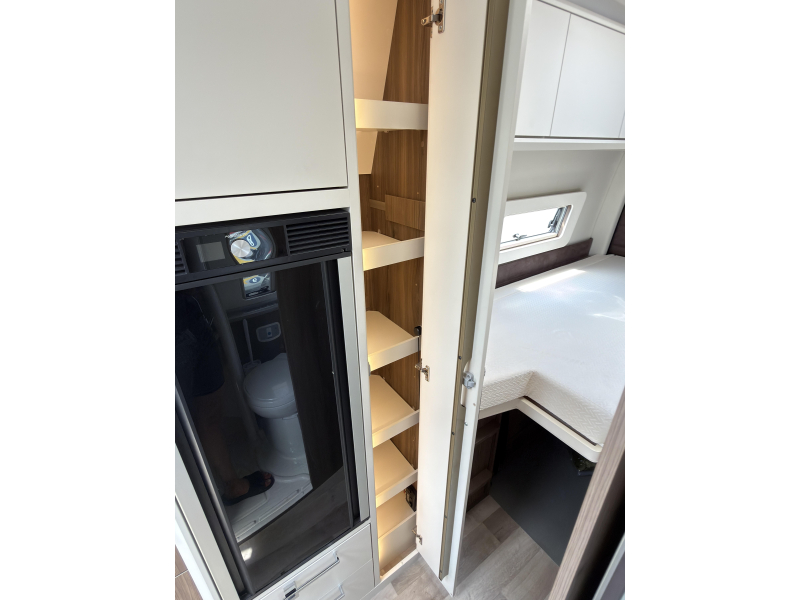 Kabe Travel Master Van 4x4 Enkele bedden  foto: 18