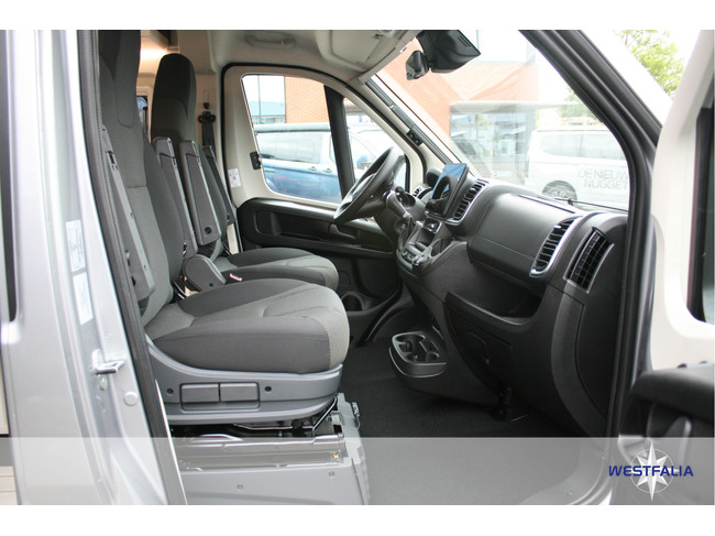 Westfalia Columbus 600E Hefdak 140pk Aut. riant slaapcomfort foto: 18
