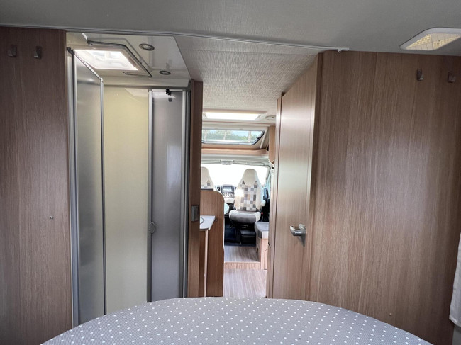 Sunlight T69 S Queensbed Awning Dish Solar Panel Lithium Bearlock photo: 19