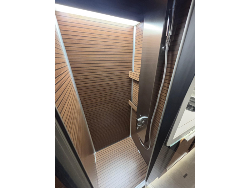 Laika Kreos 5009 L Top klasse, voorraadmodel  foto: 28