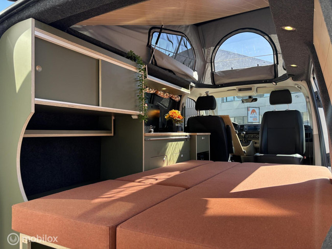 Volkswagen T6 2019 Nevada L1H1 zweifarbig Foto: 5