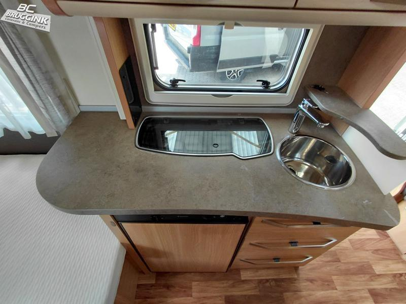 Knaus Sudwind 500 EU - ENKELE BEDDEN - RONDZIT  foto: 6