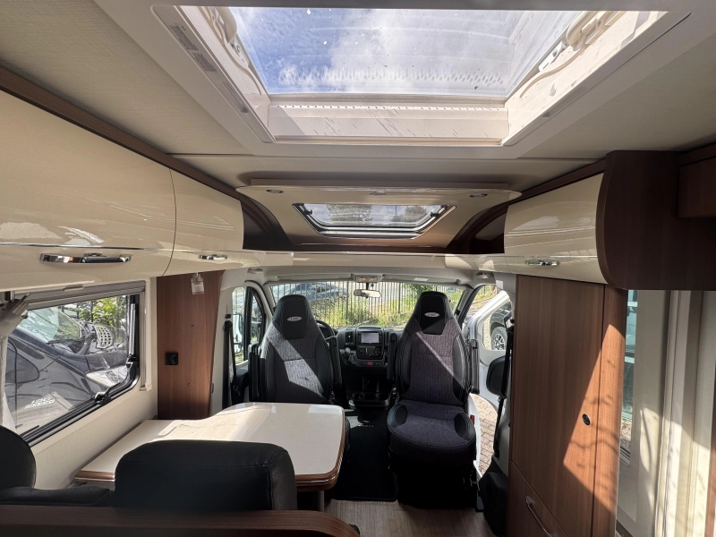 LMC Passion T672 AUTOMAAT  foto: 24