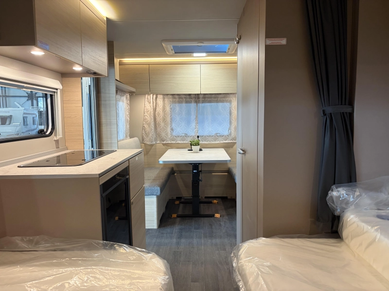 Weinsberg CaraCito 470 EU L&auml;ngsbetten - leichtgew. Foto: 16