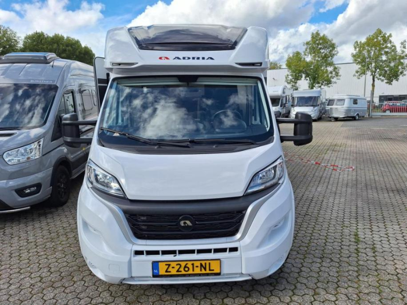 Adria Matrix Axess 650 SL - NIEUWSTAAT - HEFBED  foto: 4