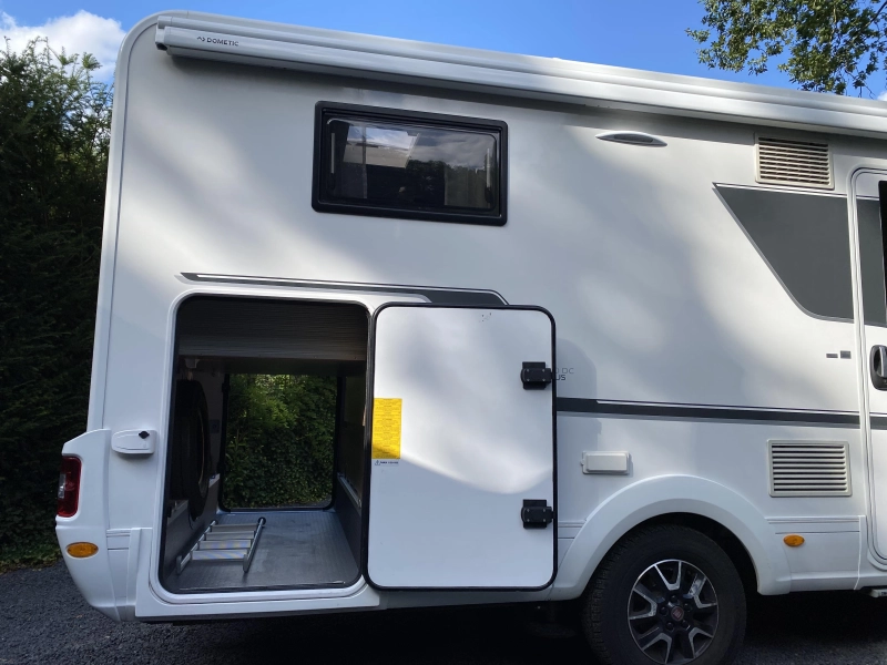 Adria Sonic Plus 700 DC Automaat | Dakairco Level  foto: 4