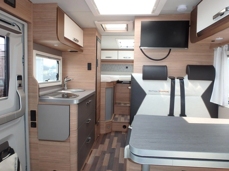 Weinsberg Pepper 640 MEG Aanbieding Camperhuur  foto: 9