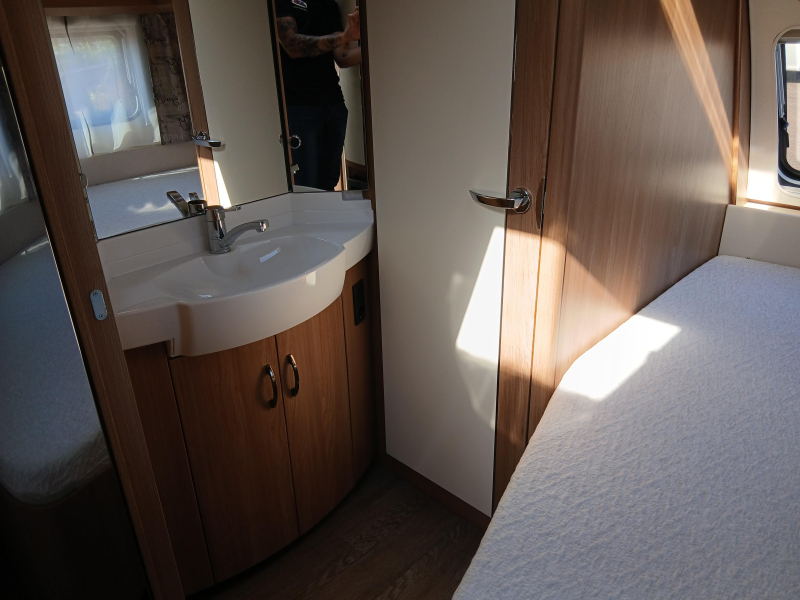 Hobby De Luxe 460 UFE  foto: 9