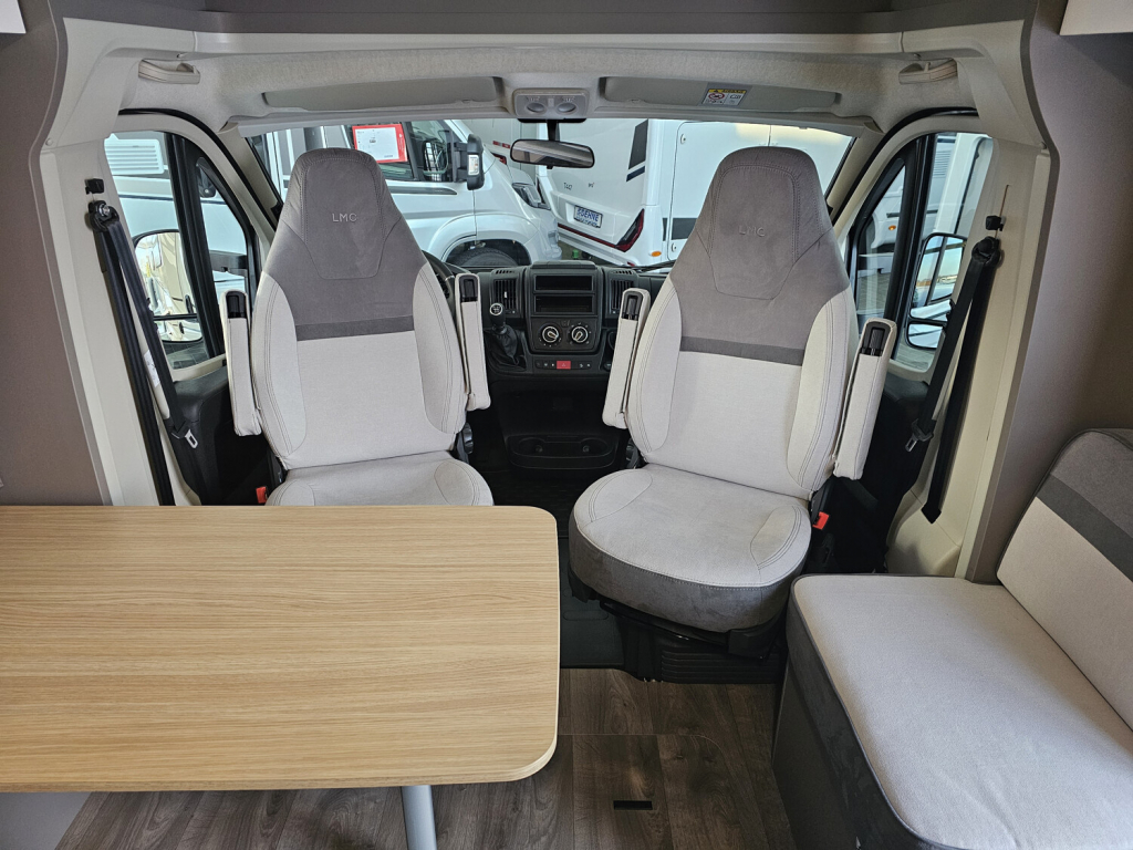 LMC Tourer photo: 6