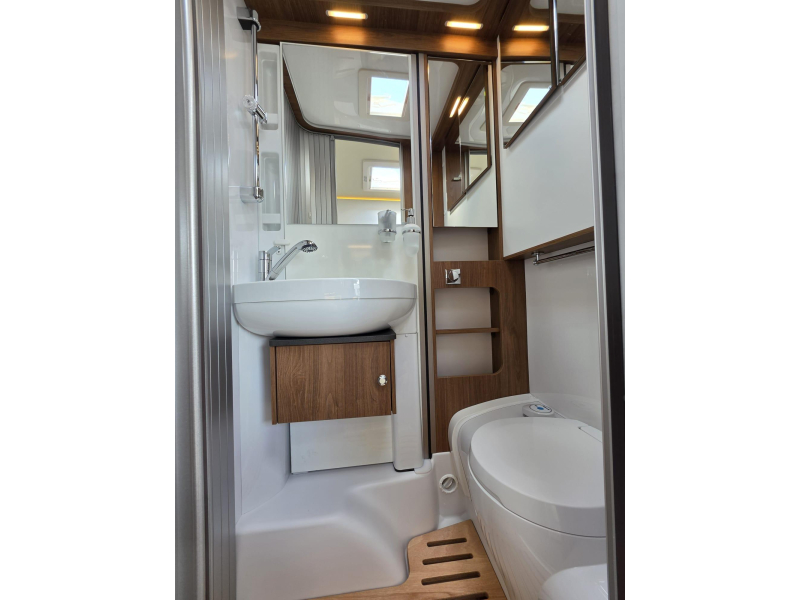 Laika Ecovip L 2009 Titanio 6.6M, Vlakke vloer, LUXE  foto: 7