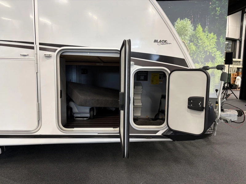 Knaus Sport en Fun 480 QL Black Edition / mover  foto: 6