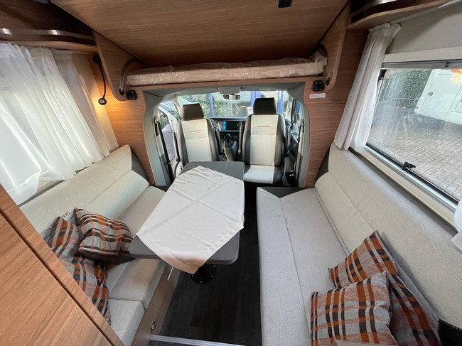 Weinsberg Xcursion 500 LT 150 PS DSG Bulli Foto: 10