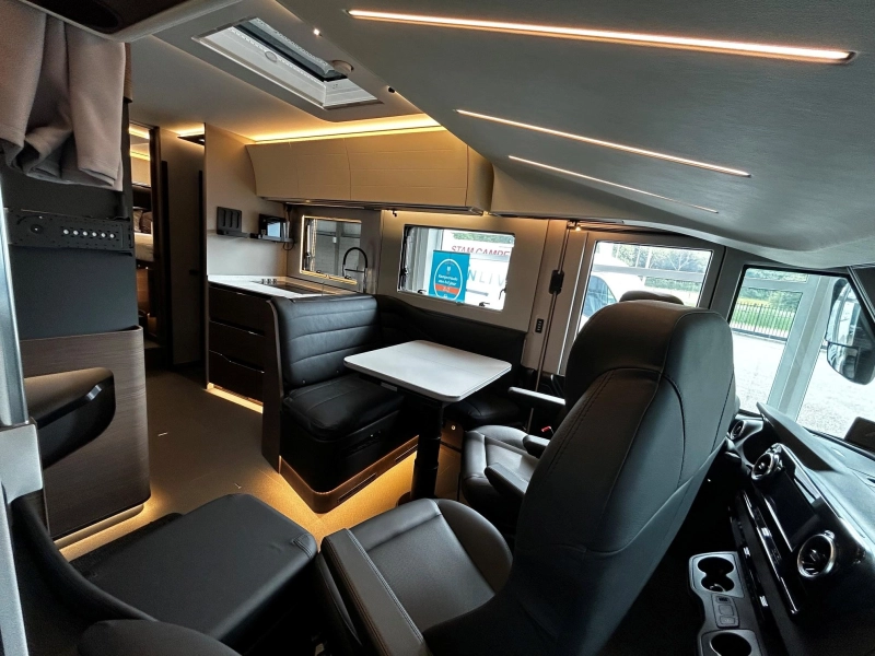 Adria Supersonic 780 SL 360 gr cam, liner seats  foto: 8