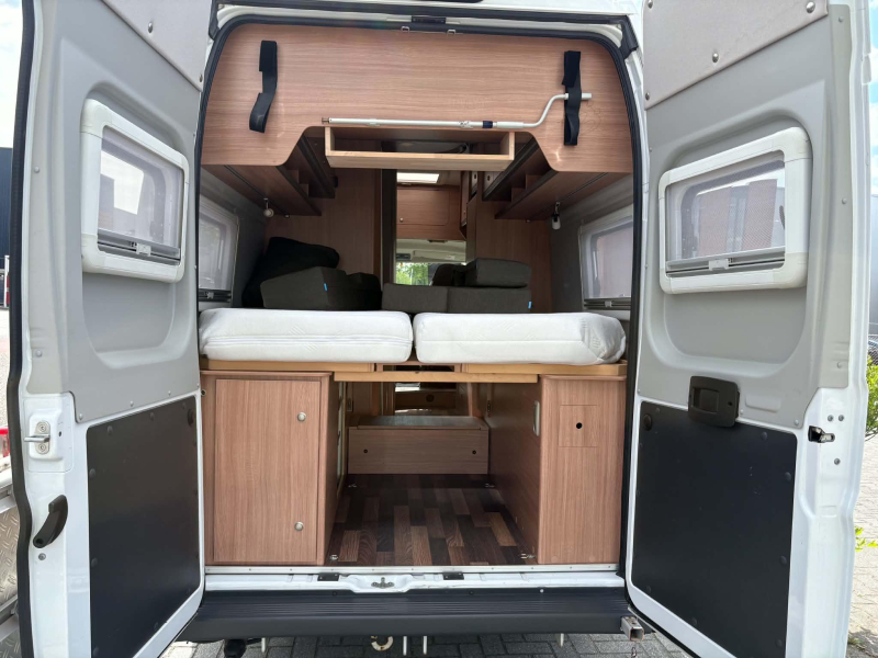 Knaus Boxstar Freeway 630 ME Nivelliersystem mit VB Luft Foto: 20
