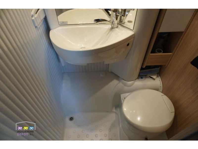 Sunlight V60 Adventure Edition  foto: 12