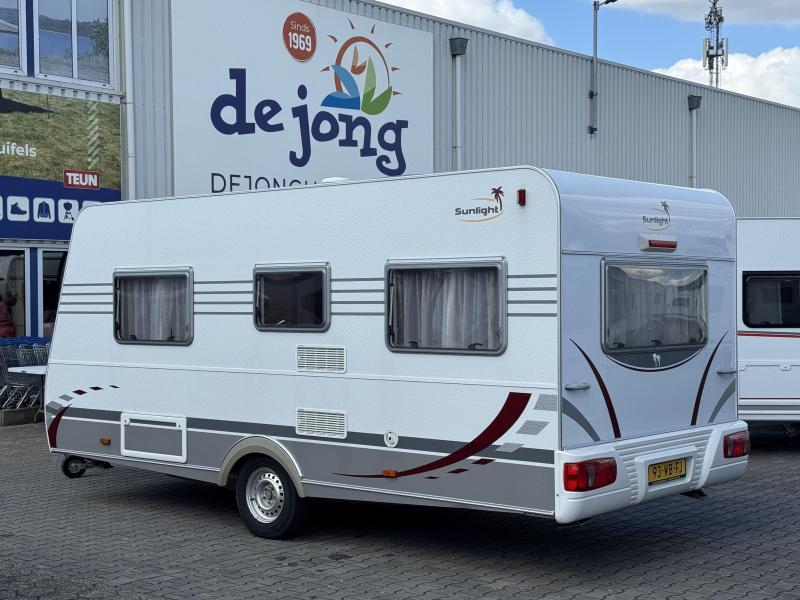 Sunlight C 45 D - Voortent - Zakluifel  foto: 1