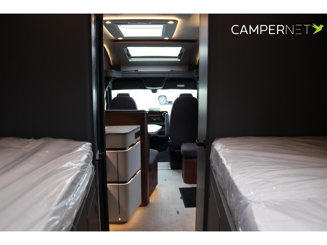 Hymer BMC-T 680 170pk Automaat | Premium pakket | Lengtebedden | Gescheiden douche | Hymer SLC Chassis | Nieuw uit voorraad leverbaar foto: 20