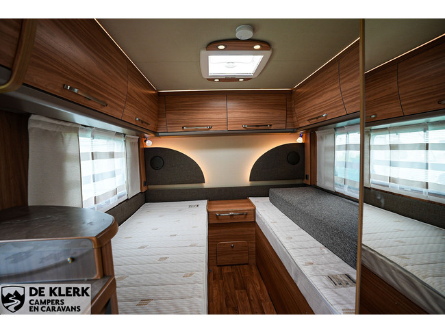 Eriba NOVA GL 495 Christmas Special foto: 12