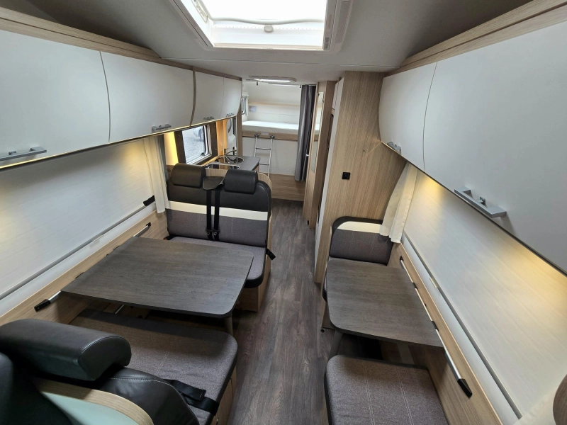 Sunlight A 72 6 seatbelts and berths photo: 4