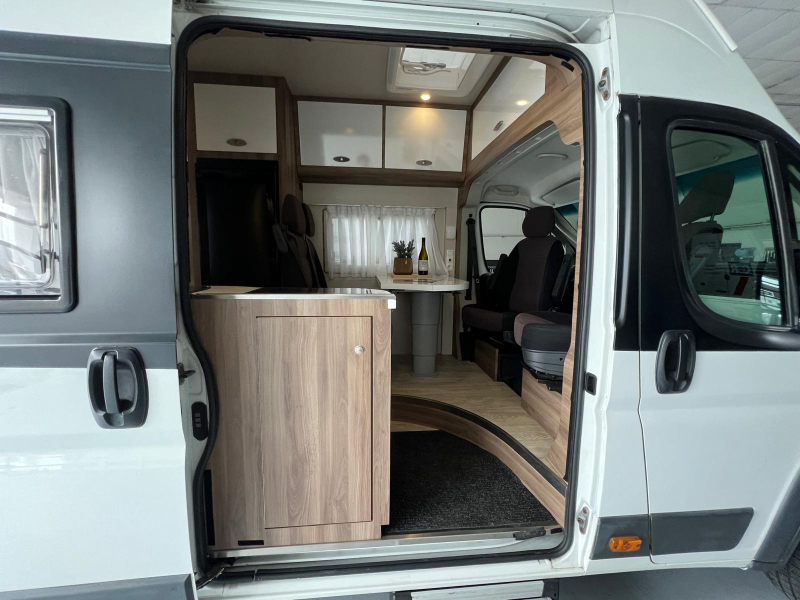 Fiat Ducato 640 / 700 UNIQUE! Awning Fiet photo: 8