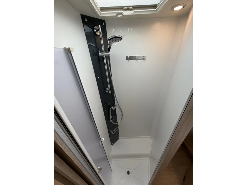 Rapido 696 F 2x Airco, BR Lift,  foto: 15