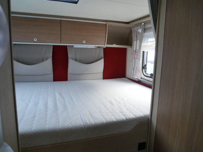 Bürstner Ixeo Time 710 IT, Dwarsbed, Hefbed, XL Garage foto: 18