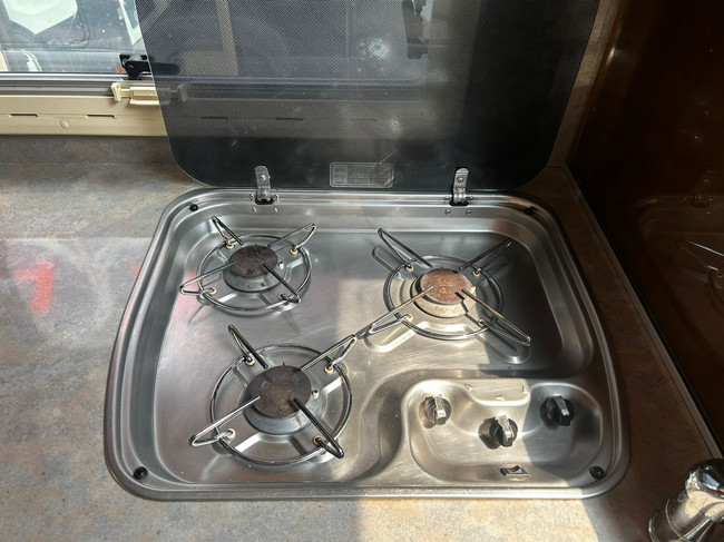 RAPIDO 786F 130PK Top indeling,Elekpakket,Airco,Navi,Achteruitrijcamera foto: 11