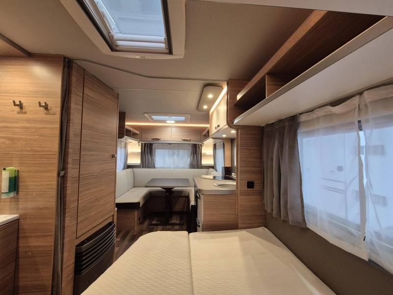 Weinsberg CaraOne Edition HOT 450 FU con toldo de casete! foto: 20