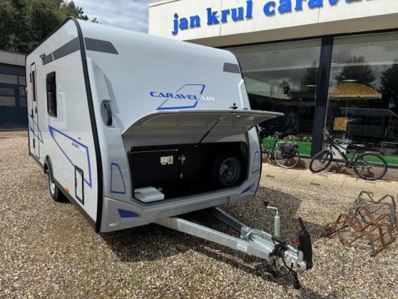 Caravelair Sport-Line 410 zwart met lichtgrijs  foto: 7