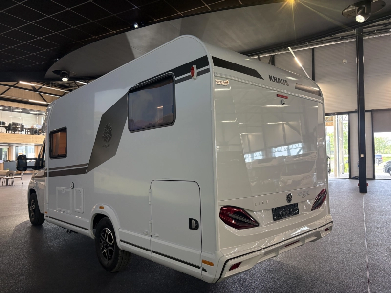 Knaus L!ve Ti 650 MEG Platinum / camas bajas foto: 3
