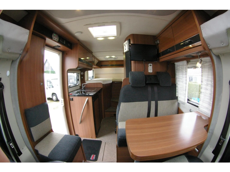 LMC Breezer 646 G Enkele bedden, XXL Garage  foto: 7