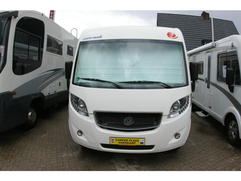 Eura Mobil Integra Line 720 EB Enkele bedden, XXL Garage  foto: 6