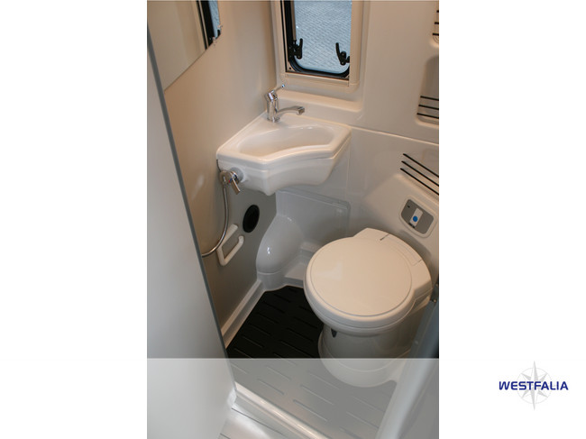 Westfalia Columbus 540D 140pk Aut. foto: 17