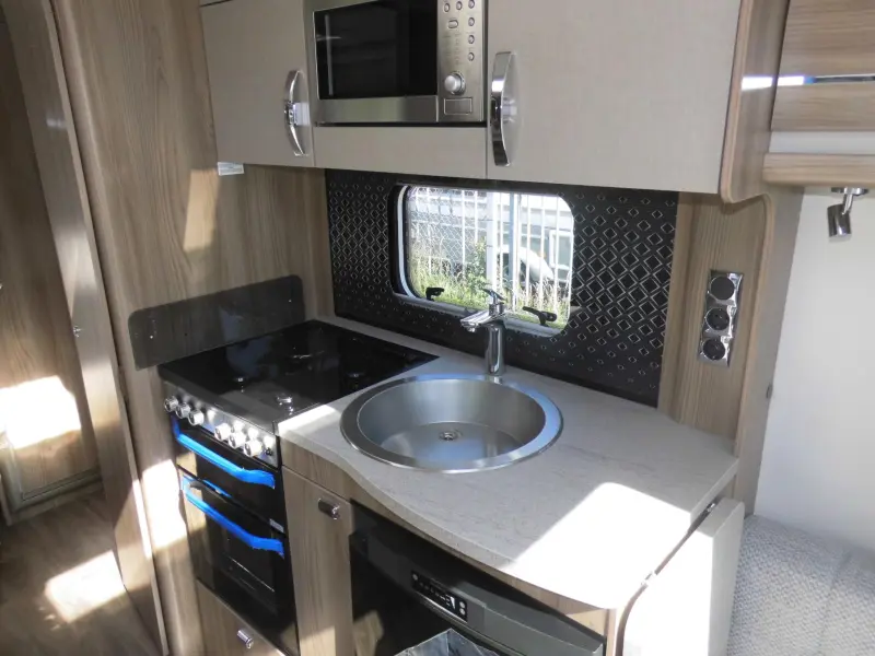 Sprite Cruzer 480 SR Nieuw,overjarig!!  foto: 4