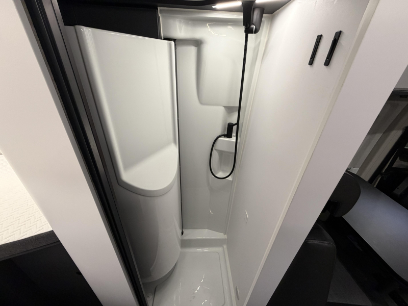 Adria Twin Supreme 640 SLB automaat/lengtebed | A69  foto: 13