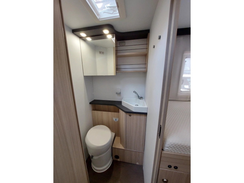 Sun Living S 75 SL L&auml;ngsbett/Hubbett/Lithium Foto: 14