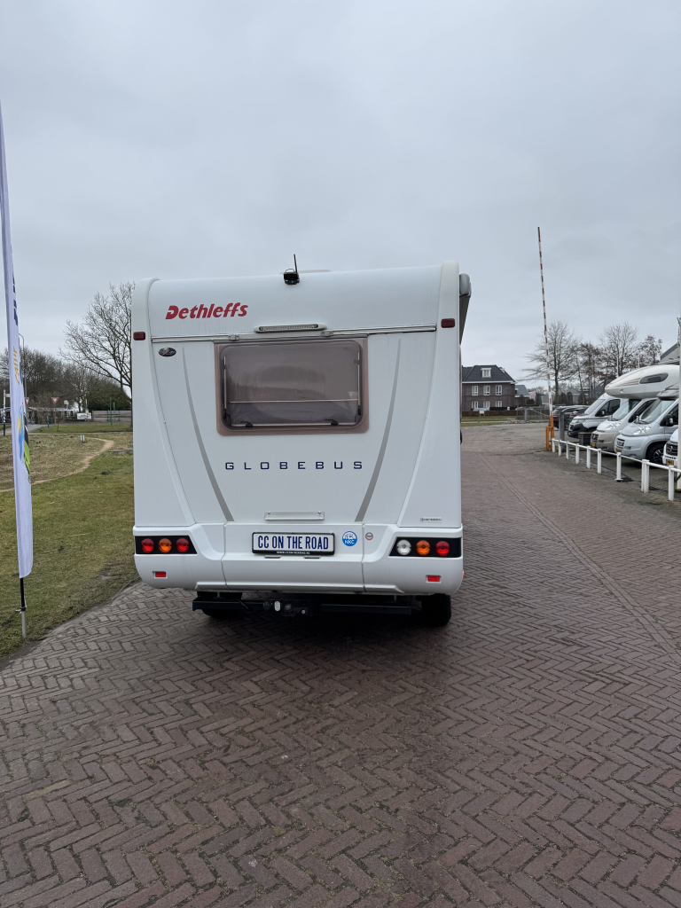 Dethleffs Globebus 1 110 PK, Dwarsbed, halve-treinzit, draaistoelen, Motor airco, nette camper, lengte 6.00 Bj. 2006 Camper centrum on the road Marum  foto: 26