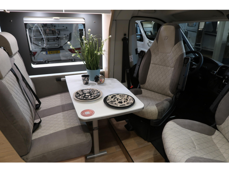 Dethleffs Globebus T4 ENKELE BEDDEN/ AUTOMAAT  foto: 10