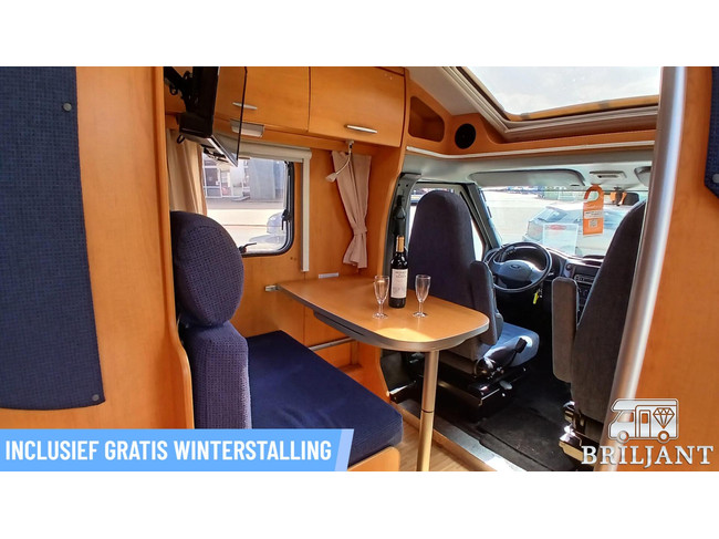 Hymer TEILINTEGRIERT HV 522 .. 2006 dwarsbed foto: 6