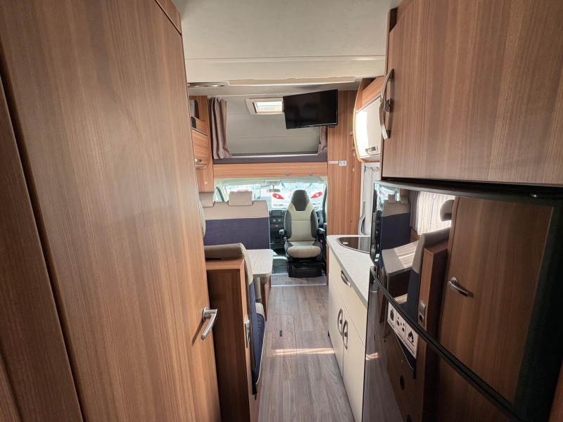Weinsberg CaraHome Ruime alkoof/Euro-6/6.5m  foto: 8