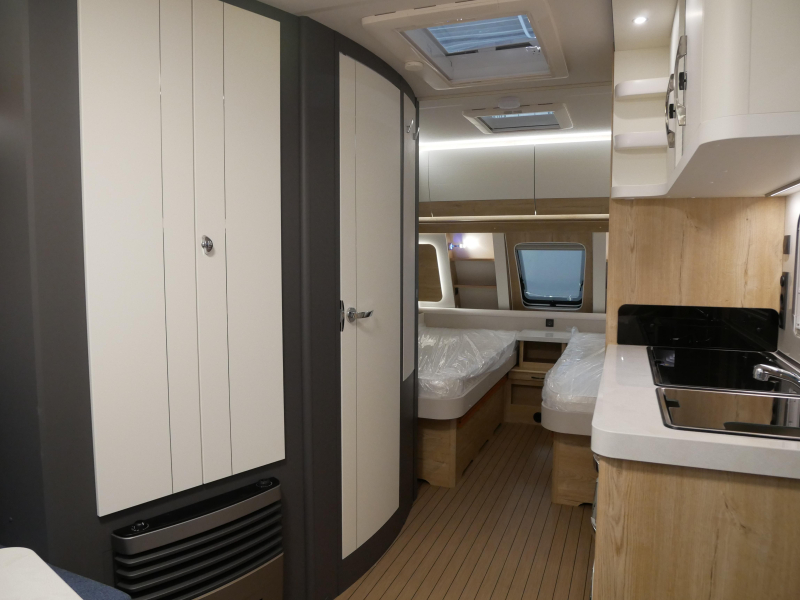 Hobby Excellent Edition 495 UL JETZT BEI VAN EIJK CARAVANS! Foto: 5