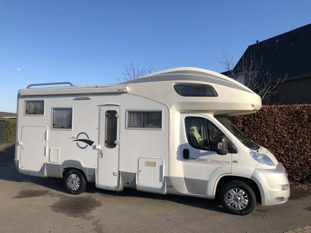 Rollerteam Pegaso Garage Living