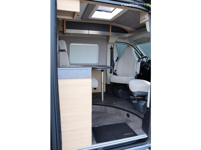 P&ouml;ssl Trenta 640 180hp Automatic | Single beds | Swing bike rack | Roof air conditioning | Zenec Multimedia system | Construct lock | Awning | photo: 7