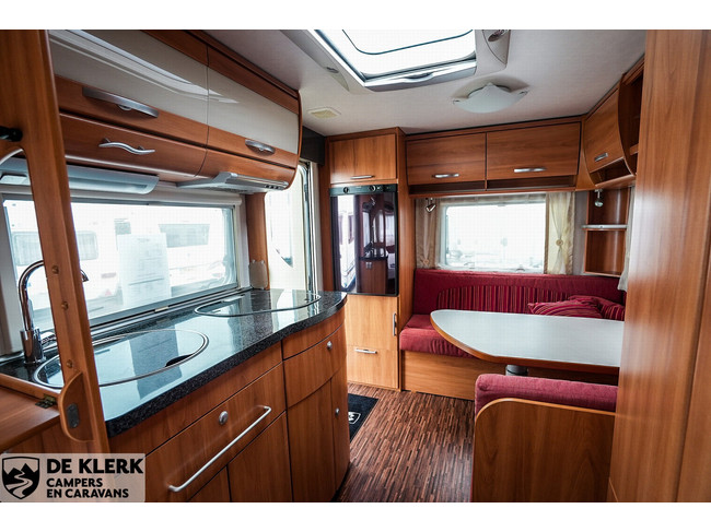 Eriba NOVA 435 GL Christmas Special foto: 12