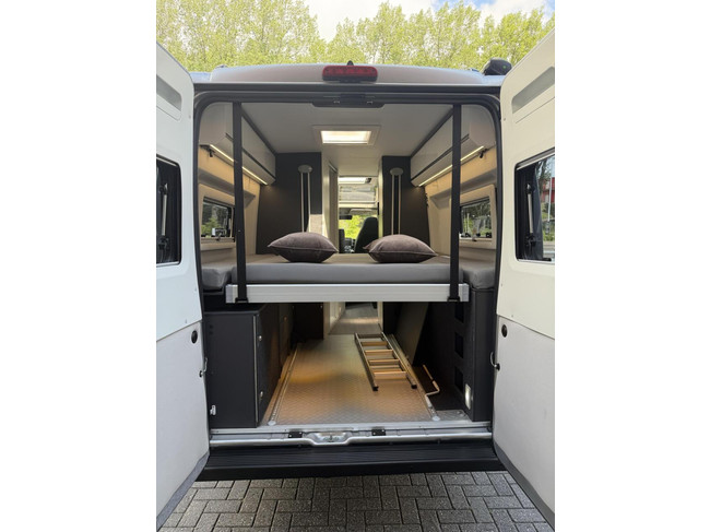 Adria Twin Supreme 640 SGX 9T-Automaat Zonnepaneel Victron Systeem foto: 19